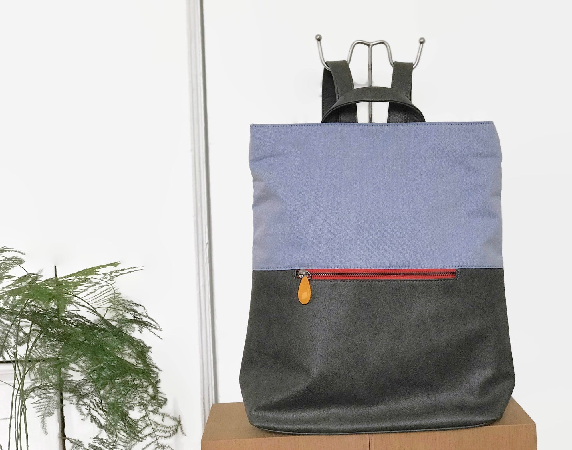 Montgomery Backpack with Luggage Sleeve Purple Meleager