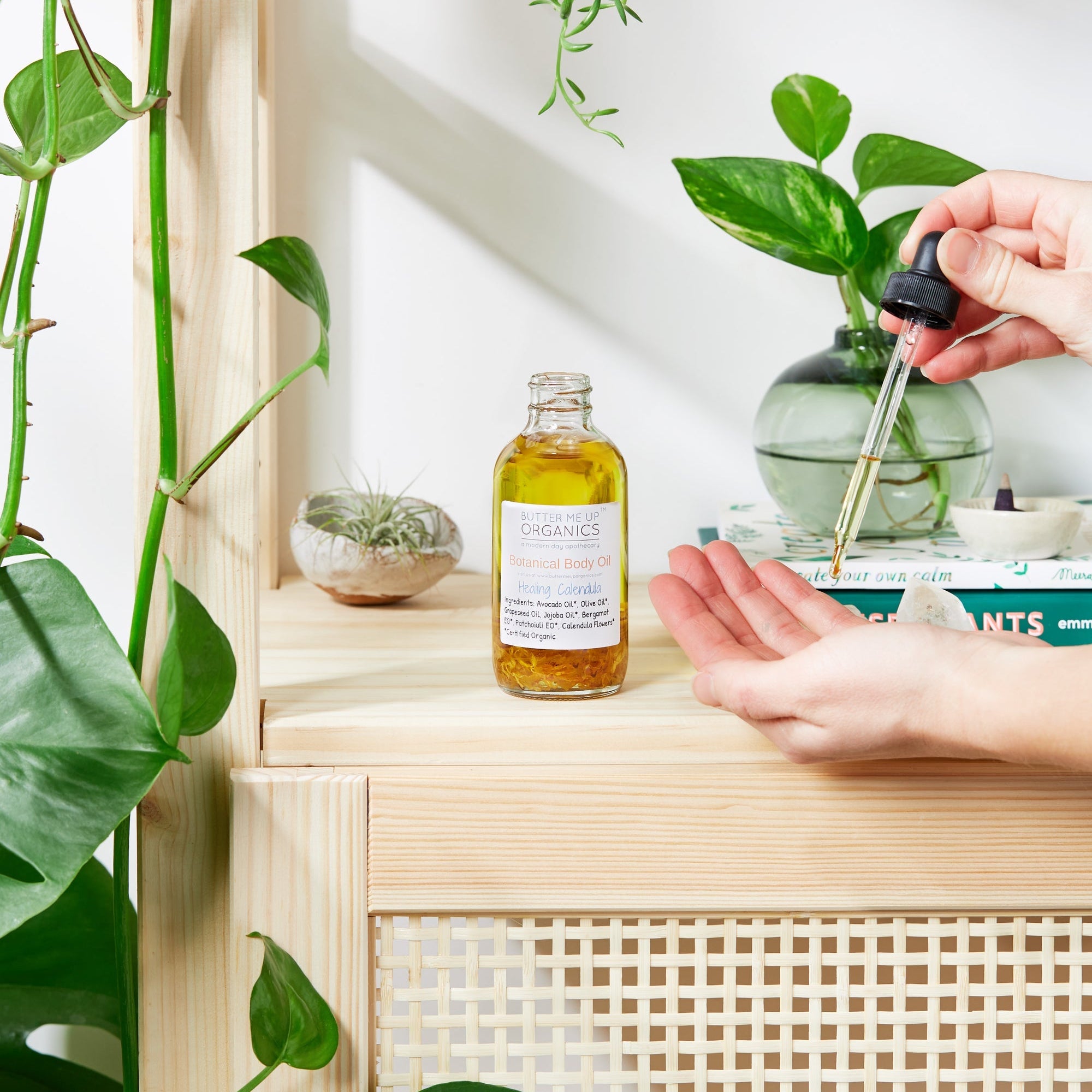 Botanical Body Oil | Botanical Collection | Organic Body Lotion 3 detail front