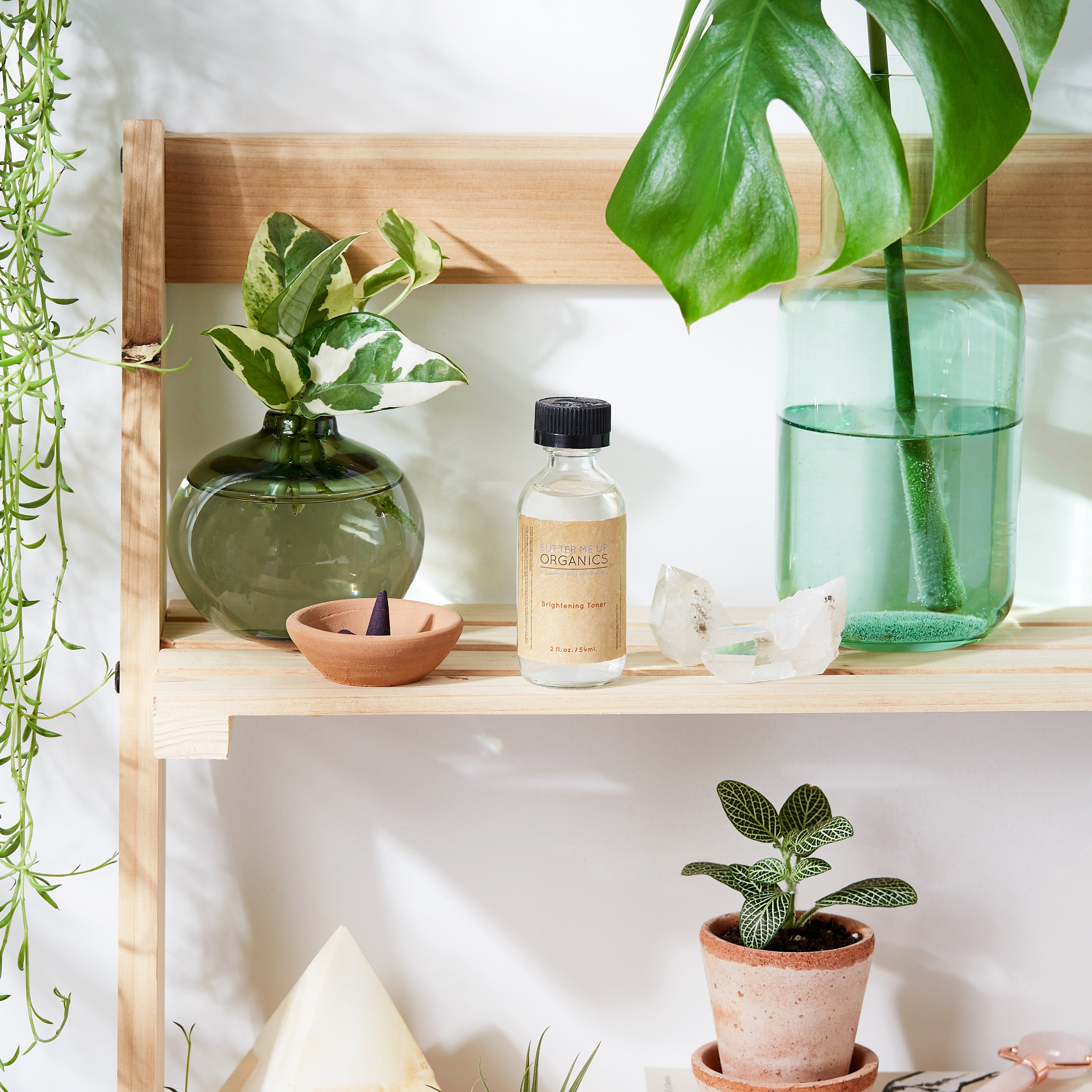 Organic Brightening Toner_detail front