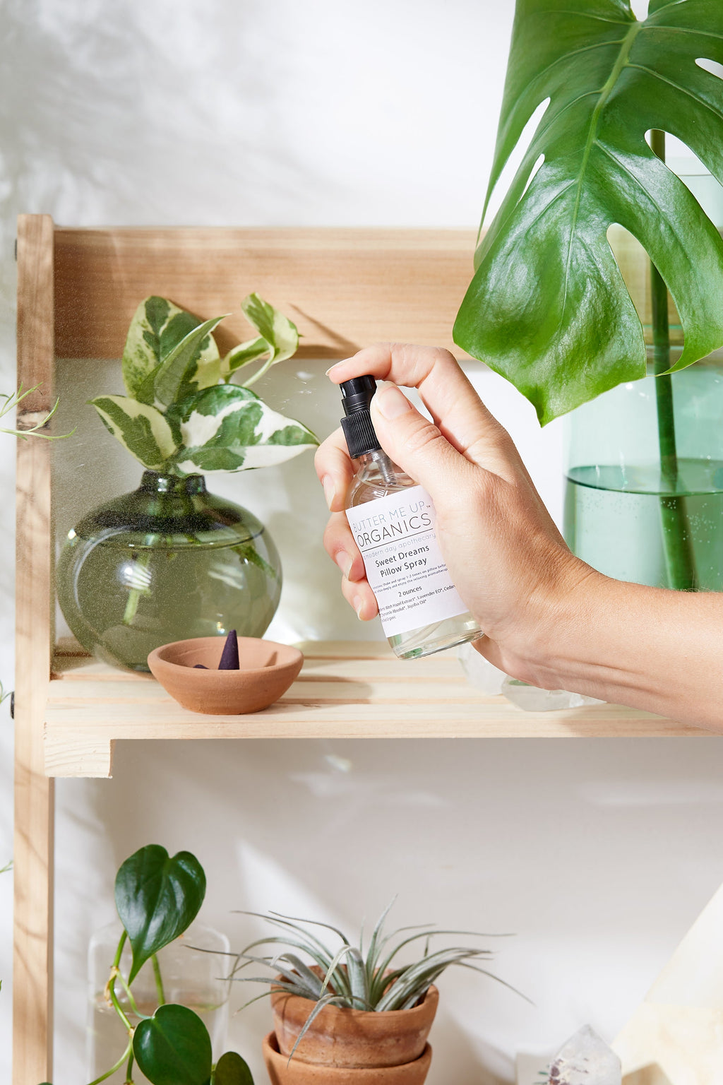 Organic Pillow Mist | Aromatherapy | Relaxing Essential Oils | Gentle front full detail